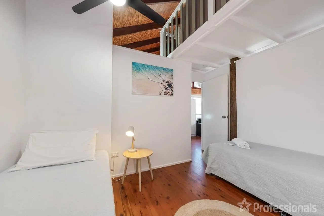 Beachfront Holiday House Zilzie
