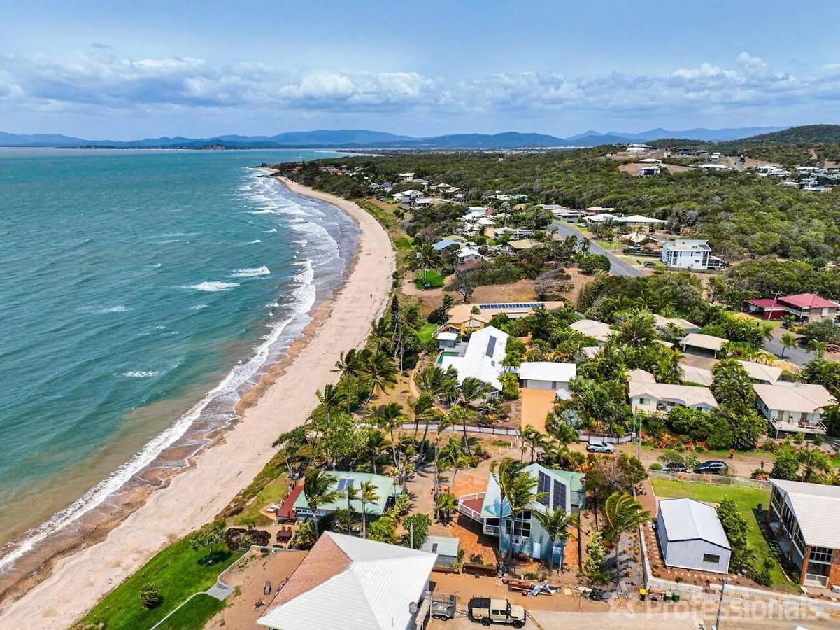 Beachfront Holiday House Zilzie 0*,
