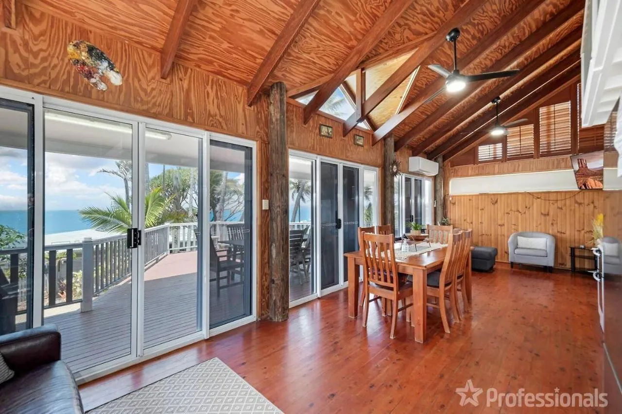 Beachfront Holiday House Zilzie 0*,